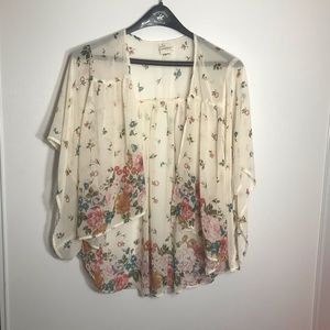 Sale!!!!! Gorgeous Love Audrey top.💕